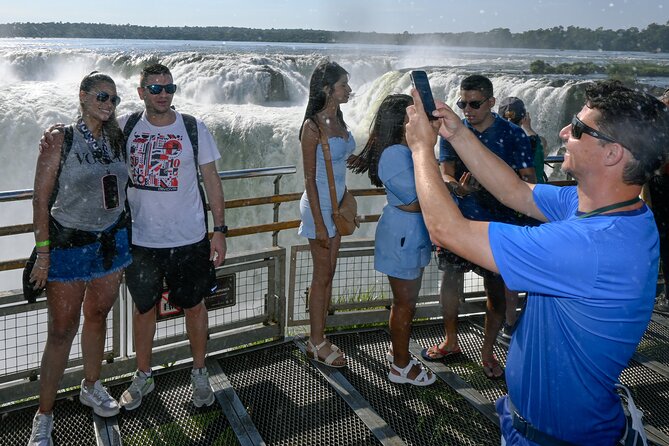 1 Day Iguaçu Falls Tour across Brazil and Argentina - Brazil’s 1 km trail and the panoramic payoff