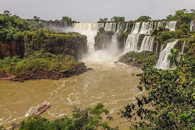 1 Day Iguaçu Falls Tour across Brazil and Argentina - The optional Brazilian boat trip