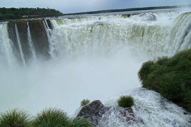 1 Day Private Tour of Brazilian and Argentine Waterfalls - Starting at 7:00 am in Foz do Iguacu