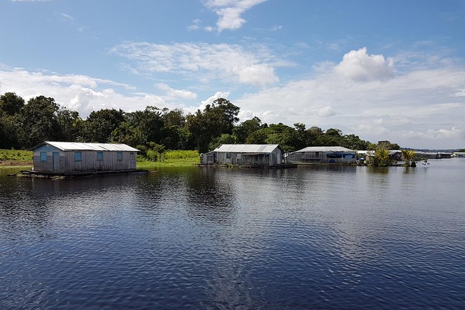 4-day Amazon River Boat Tour From Manaus - Day one: Meeting of the Waters and a night search