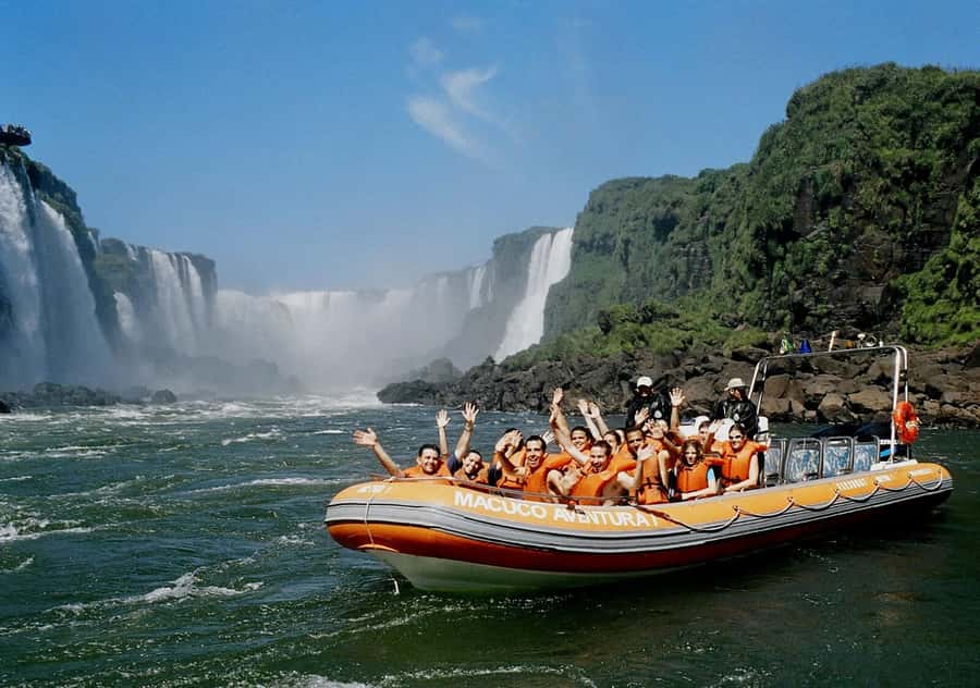 Adventure at Iguazu Falls: Safari, Bird Park, and Waterfalls - Pickup in Foz do Iguaçu and the shared-tour setup