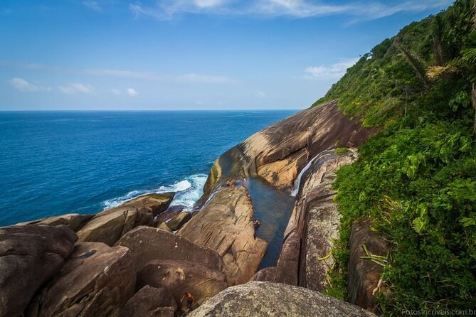 Adventure Experience to Saco Bravo Waterfall - BY PARATY TOURS - The rainforest hike: beautiful, steep, and demanding