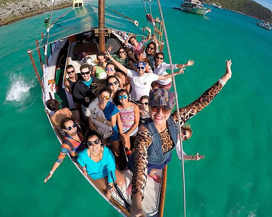 Adventures in Angra and Ilha Grande with Guide and Lunch - Praia de Araçá for a quieter pause