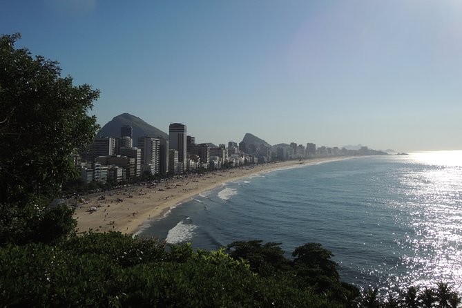 Alternative Viewpoints 4 Hours Private Tour - What Luis Darin adds to the experience