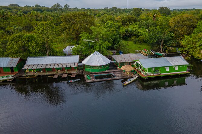 Amazon Explore 4D/3N-At Amazon Tapiri Floating Lodge - Várzea forest by canoe, or on foot in the dry season