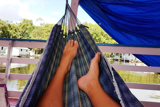 Amazon River Boat Adventure from Manaus - Day one: two rivers, floating homes, and the first canoe ride