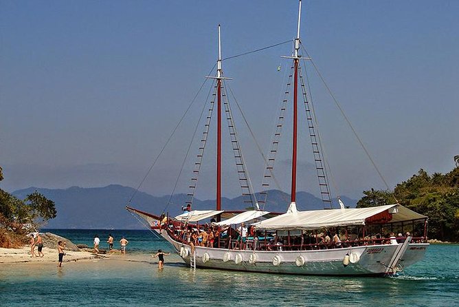 Angra dos Reis and Ilha Grande Day Trip from Rio de Janeiro - Lagoa Azul: the best water stop