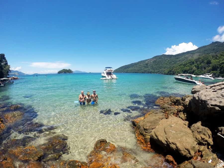 Angra dos Reis and Ilha Grande: Small-Group Fast-Boat Tour - Guides, sailors, and the mood on board