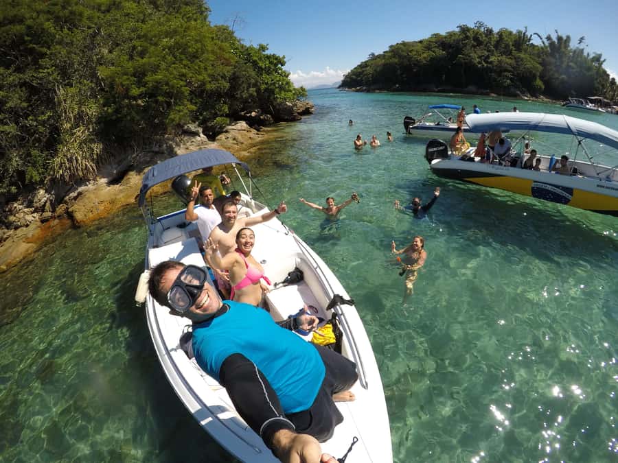 Angra dos Reis and Ilha Grande: Small-Group Fast-Boat Tour - The early pickup and three-hour ride to Angra dos Reis