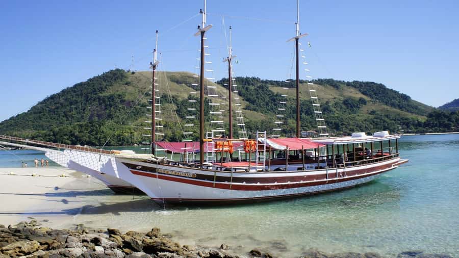 Angra dos Reis: Boat Tour in Ilha Grande and Lagoa Azul - What the $20 price really covers