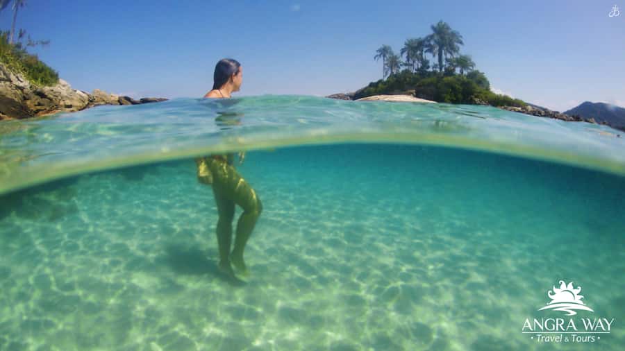 Angra dos Reis: Super Lagoa Azul Speedboat Tour - Lagoa Azul, a natural aquarium with no beach