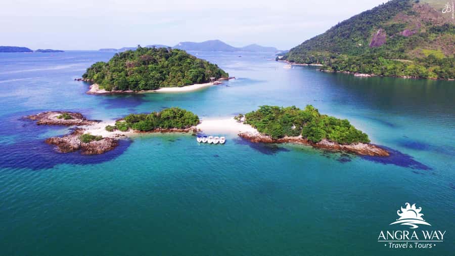 Angra dos Reis: Super Lagoa Azul Speedboat Tour - Who will enjoy this Angra speedboat outing?