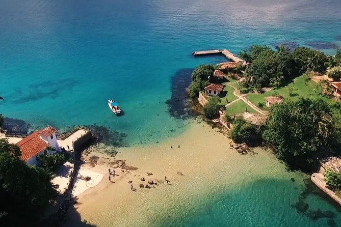 Angra dos Reis with Speedboat Tour - From Rio de Janeiro - Praia do Dentista and the appeal of a beach stop