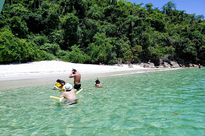 Angra dos Reis with Speedboat Tour - From Rio de Janeiro - The English guide question needs a clear answer