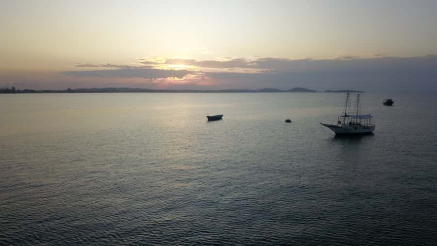 Armação dos Búzios: 3-Stop Schooner Boat Ride - The opening views: Ilha do Caboclo and Armação