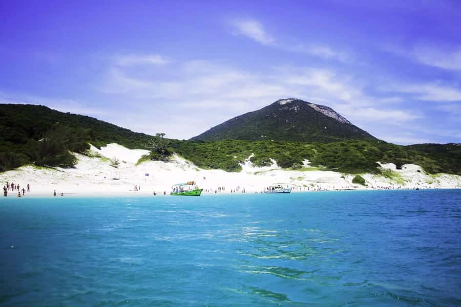 Arraial do Cabo, Brazil's version of the Caribbean. - Praia do Farol, the Tour’s Special Stop