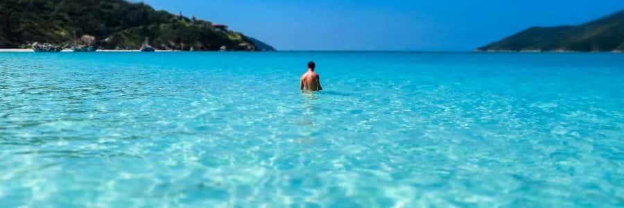 Arraial do Cabo with Boat Trip - Departure from Arraial - The Boat Atmosphere and Guide Support