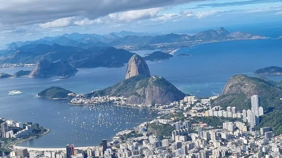 AVenturismo Pão de Açúcar - The two-hour climb through rock and ropes