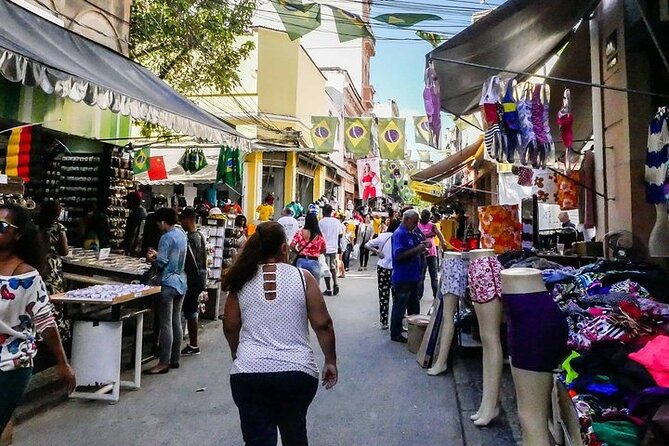 Be a true Rios local for a day with Hotel pick-up and drop-off - Saara: Rio shopping at street level