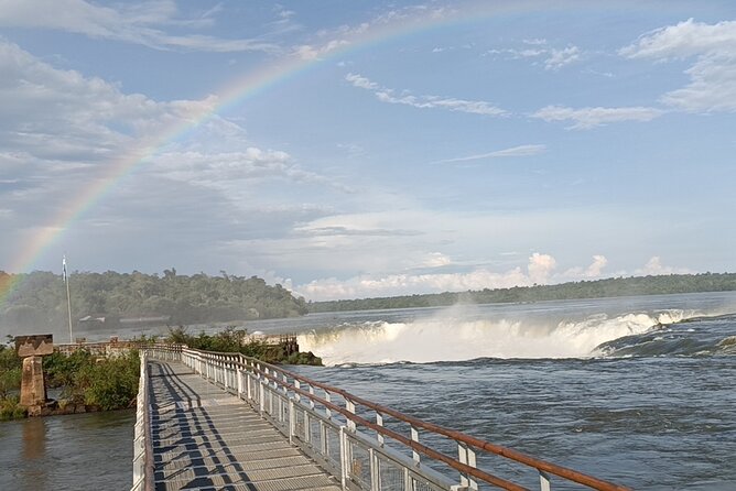 Beyond Iguassu Falls, visit Iguassu Falls with the best company - Why seeing Iguassu Falls from both sides matters