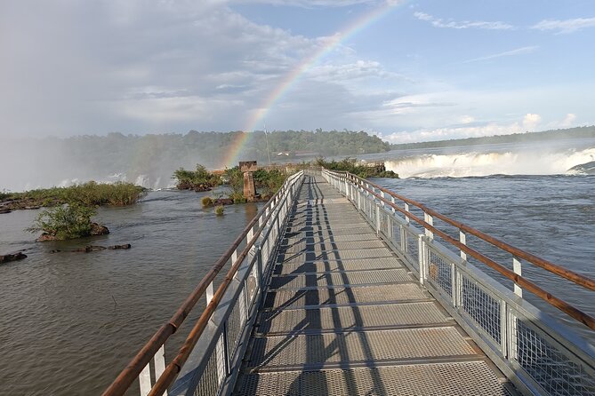 Beyond Iguassu Falls, visit Iguassu Falls with the best company - The early start and the four-to-six-hour schedule