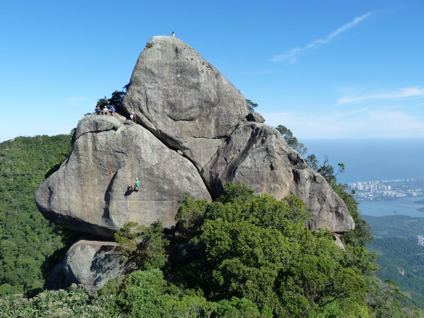 Bico do Papagaio Guided Hiking Tour in the Tijuca Forest - Reaching Bico do Papagaio at 989 Meters