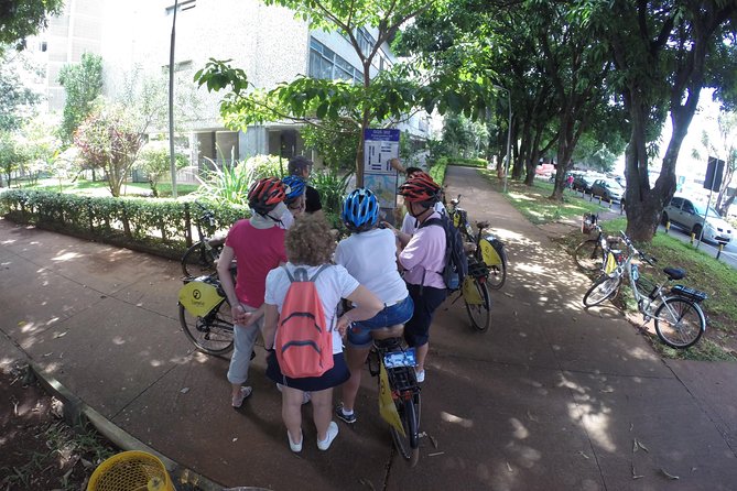 Bike Tour of the 4 Scales of Lucio - Commercial districts reveal the city that plans cannot fully control