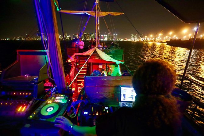 Boat Party by Night in Rio de Janeiro Admission & Transfer - Key points to know before you book