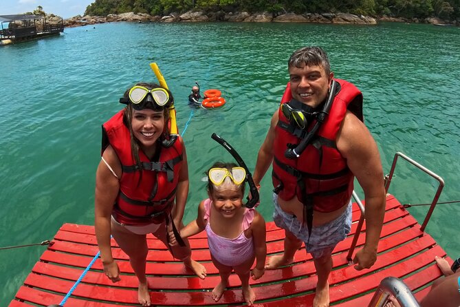 Bombinhas + Snorkel by Zimbros Ecotour - Practical timing, group size, and weather