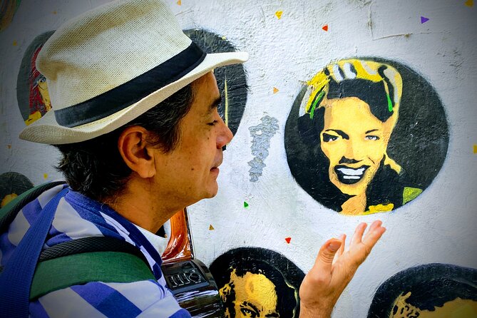 Bossa Nova Walking Tour - Dorival Caymmi’s statue and Bahia’s influence