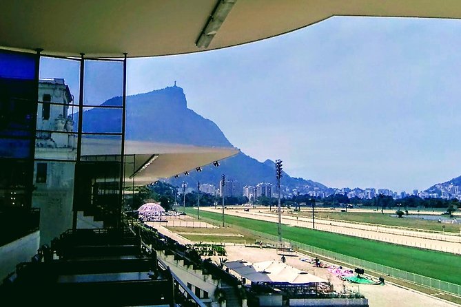 Botanical Garden, a Place of Science, Culture, and Leasure - A change of mood at the Jockey Club