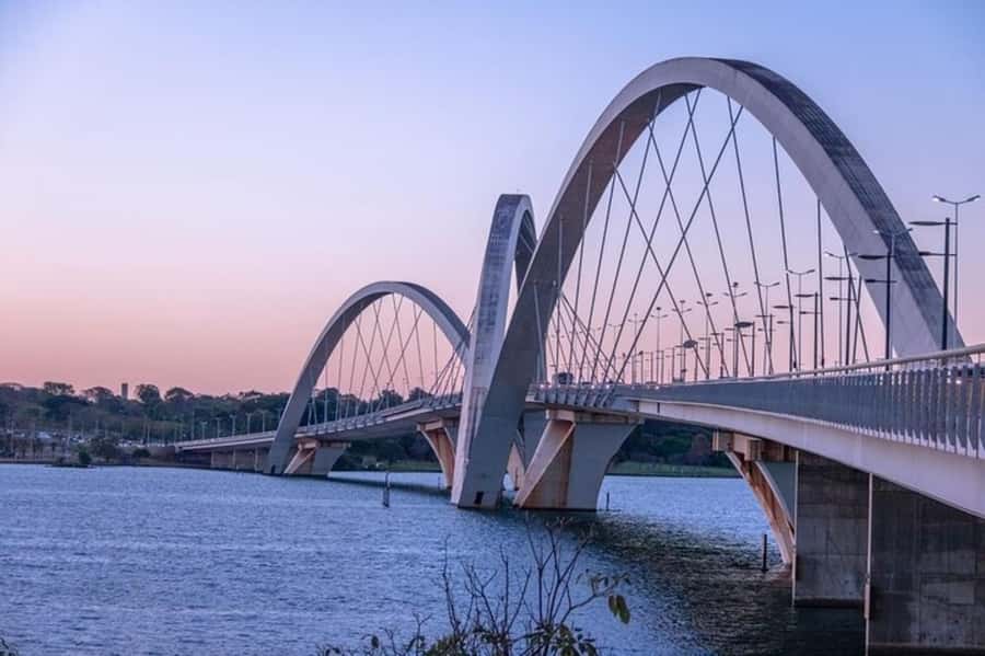 Brasilia : Private Custom Tour with a Local Guide - The opening meeting at your hotel