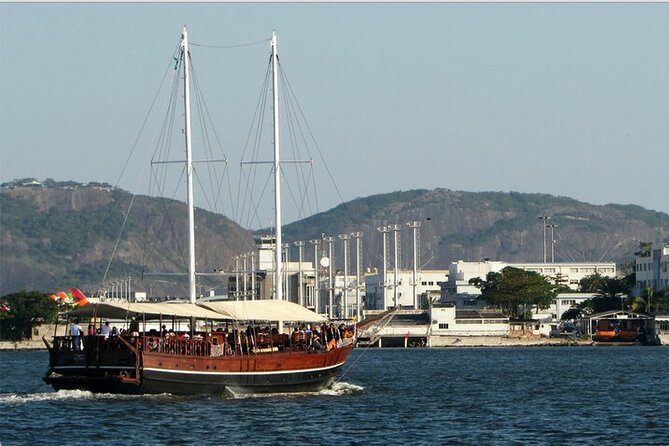 Brazil Imperial, Rio: Fiscal Island and Guanabara Bay Boat Tour - Meeting in Copacabana at 11 a.m.