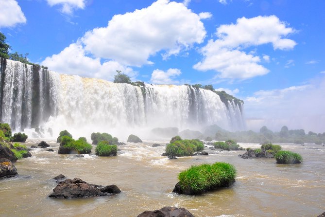 Brazilian Falls, Bird Park and Itaipu Dam from Foz do Iguaçu - Parque das Aves, with birds instead of another viewpoint