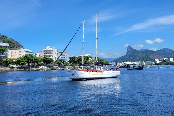 Brunch & Sunset Cruise with Capirinha in Rio - Fruit, sandwiches, caipirinhas, and a relaxed pace