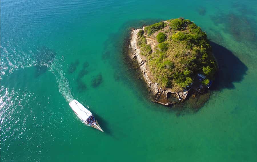 Búzios 2.5-Hour Schooner Boat Experience - Language, access, and what to pack
