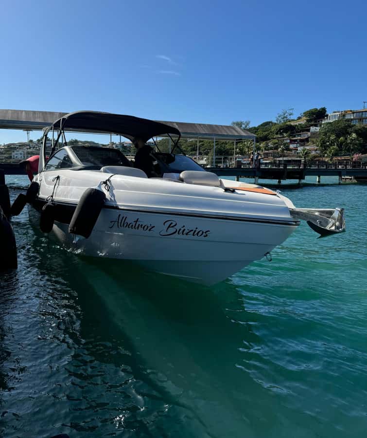Búzios: Speedboat tour of 2 islands and 11 beaches - Key points to know before booking