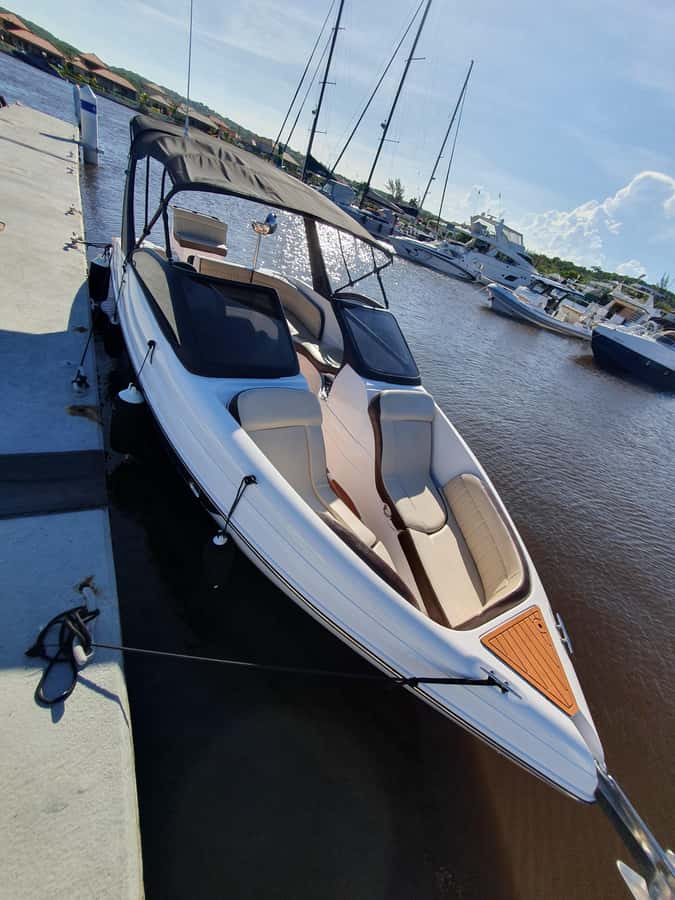 Búzios: Speedboat tour of 2 islands and 11 beaches - Ilha Feia is the island swimming stop