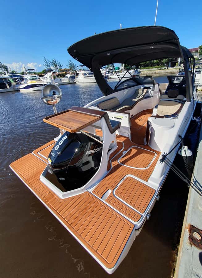 Búzios: Speedboat tour of 2 islands and 11 beaches - Boarding at one of three Búzios harbors