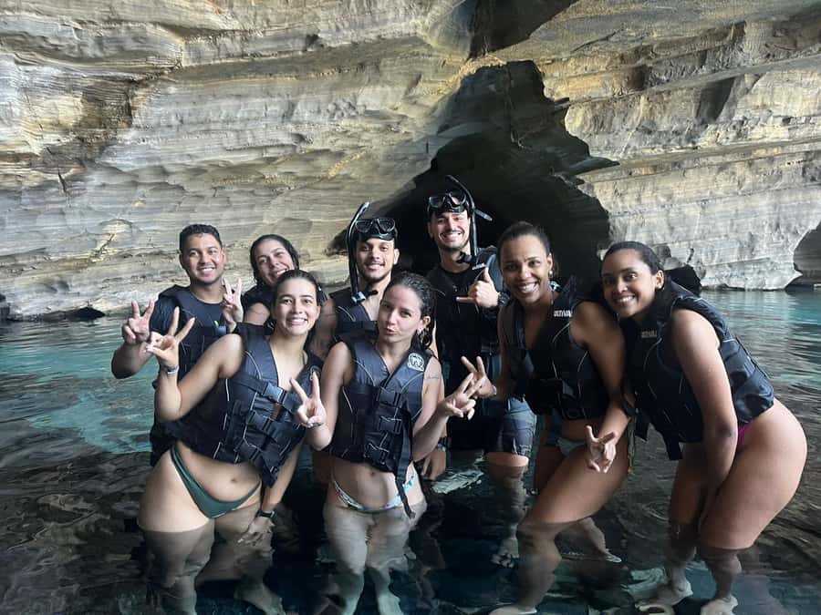 Chapada Highlights: Caves, Pratinha and Camel Hill - Gruta da Fumaça and its unusual formations