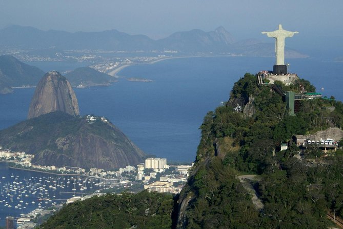 Christ Redeemer, Sugarloaf Mountain and Selarón Steps 6-Hour Tour - Guides, drivers and the small-group setup