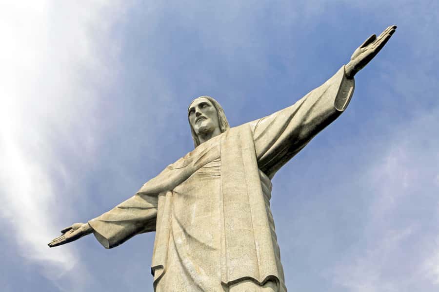 Christ the Redeemer and Escadaria Selarón Half-Day Tour - Who should book this Rio sightseeing tour?