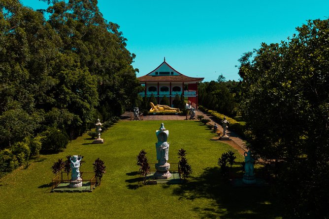 City Tour with Buddhist Temple and Muslim Mosque - Downtown Foz do Iguaçu and Avenida Brasil