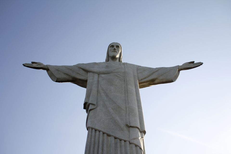 Corcovado and Sugarloaf Mountain Full-Day Tour - Choosing between the van and train options