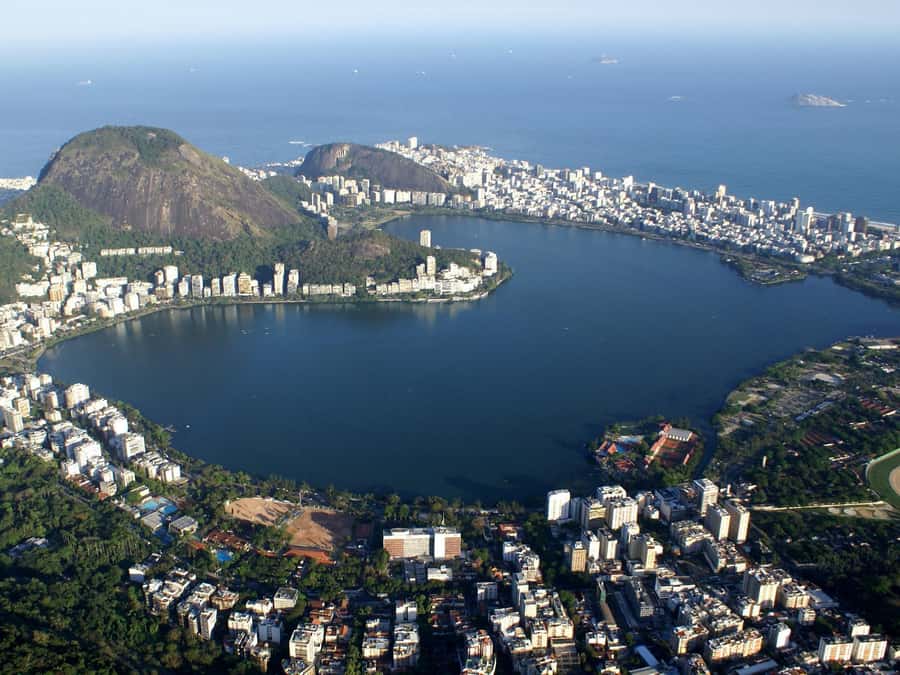 Corcovado and Sugarloaf Mountain Full-Day Tour - How the transport can affect your experience