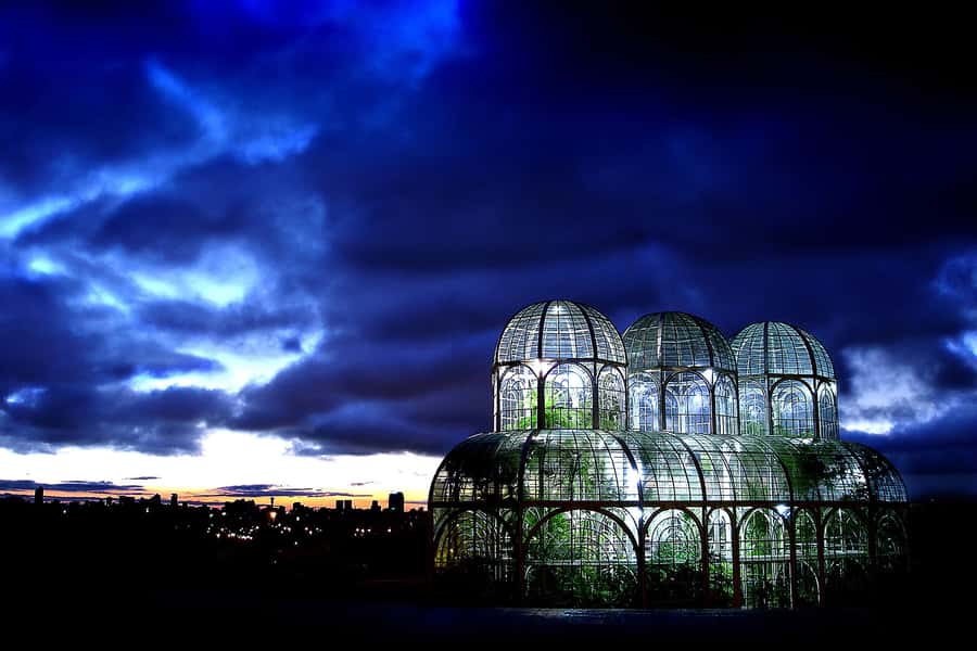 Curitiba: 4-Hour City-By-Night Tour with Dinner - The Oscar Niemeyer Museum at night