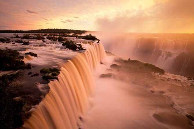 Dawn at Iguaçu Falls - Key points at a glance