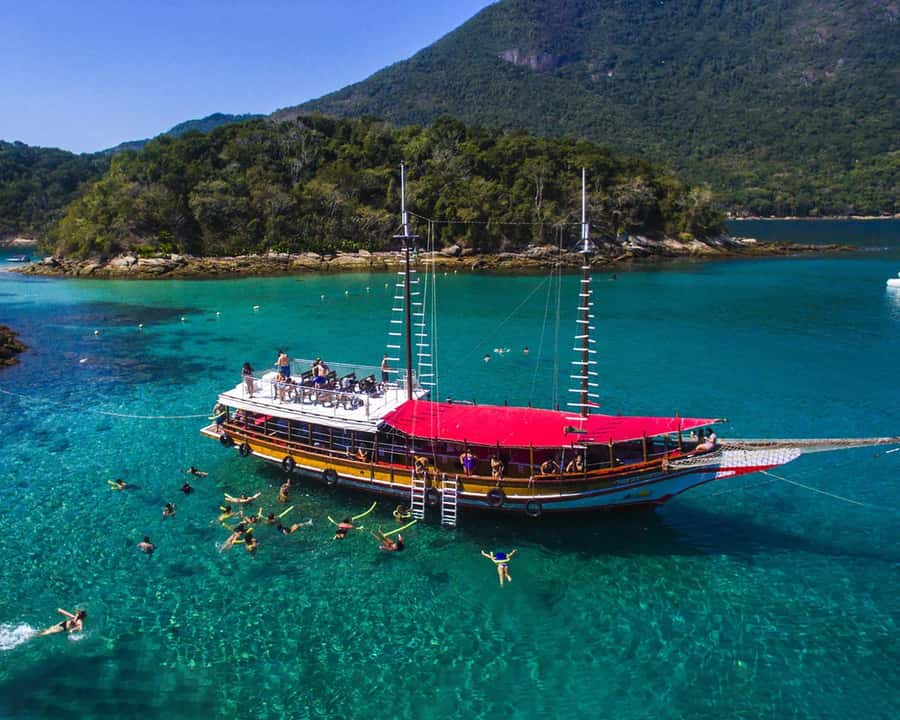 Discover Ilha Grande on a Boat Tour - Departing from Angra - The early stops: Av. Júlio Maria and Freguesia de Santana