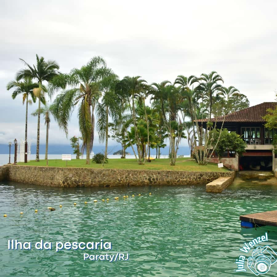 Discover Paraty's Best Islands on an Exclusive Schooner Tour - Praia da Conceição: a calm beach break