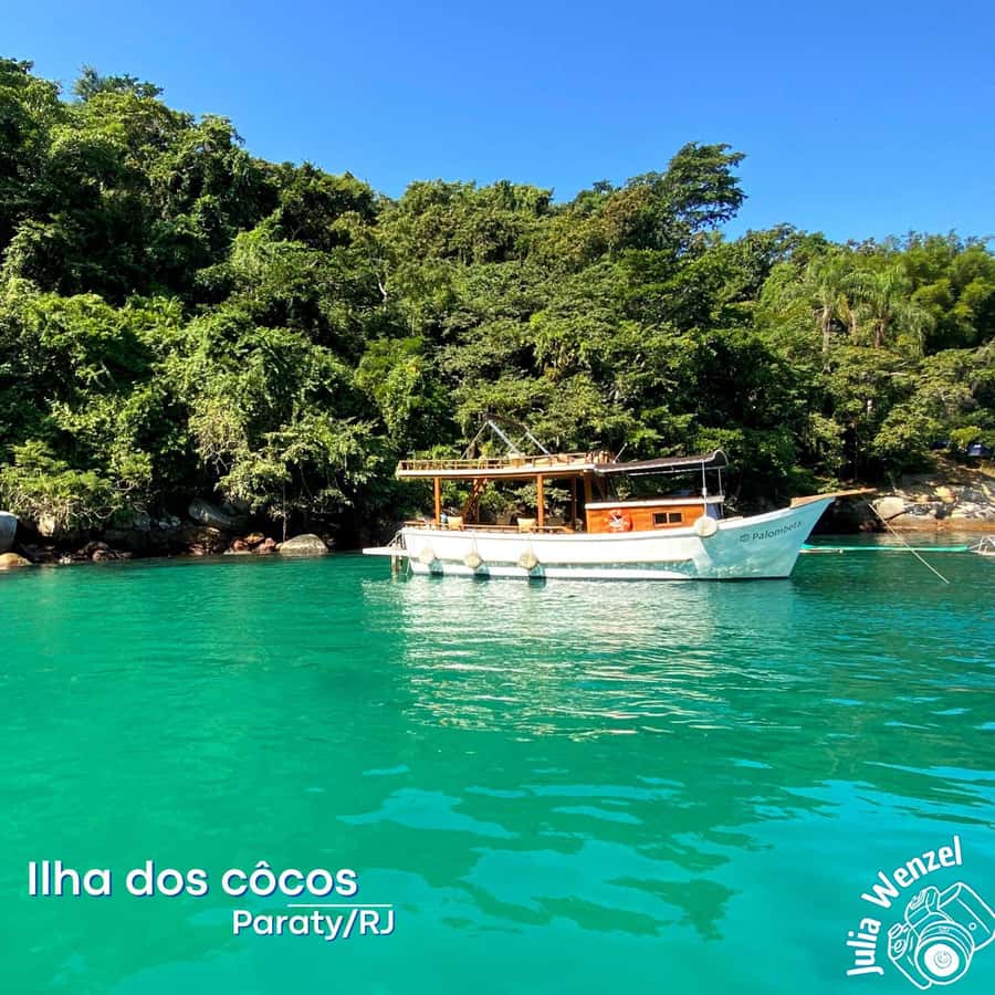 Discover Paraty's Best Islands on an Exclusive Schooner Tour - Practical things to pack for five hours